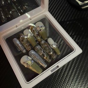 Handmade press on nails